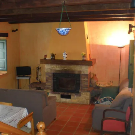 Country house Casa Rural Casa Del Camping *